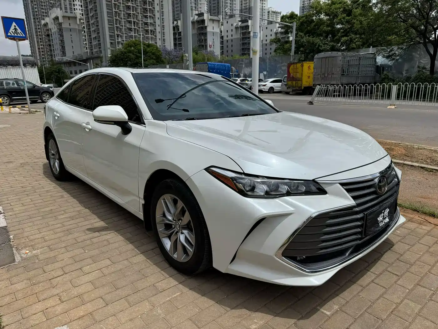 Toyota Avalon 2019 2.0L Progressive Edition (China VI) фото 3