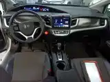 Фото 10 - Honda Jade