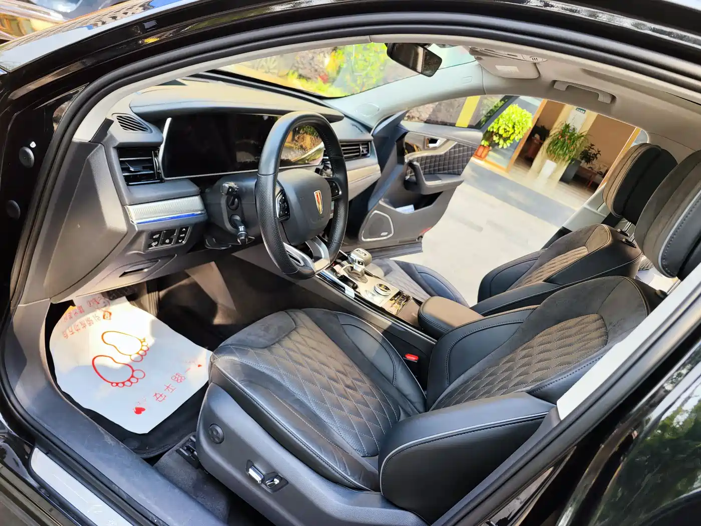 Hongqi HS5 2019 2.0T Smart Connect Enjoy Edition фото 10