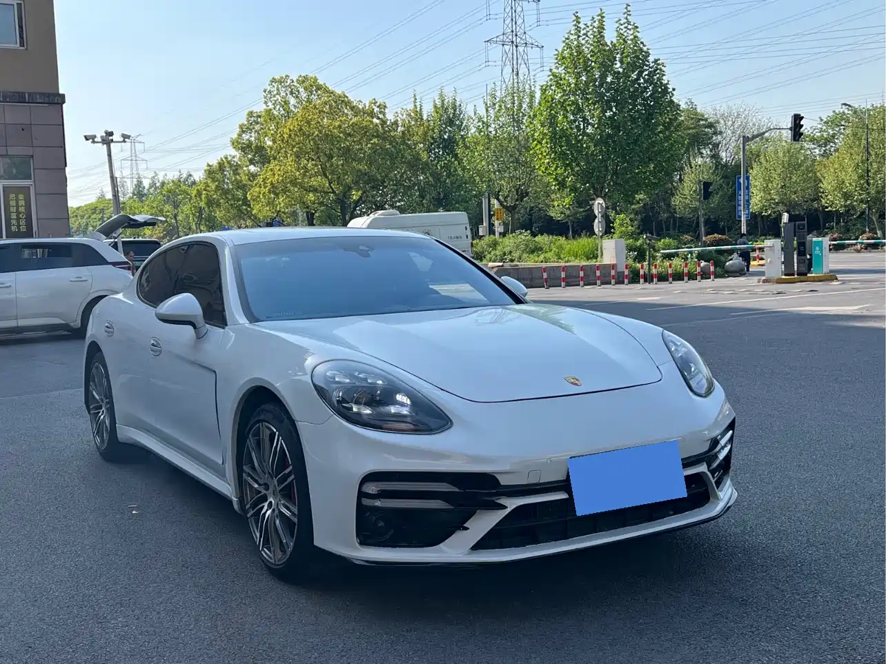 Porsche Panamera 2016 Panamera 4 Edition 3.0T фото 3