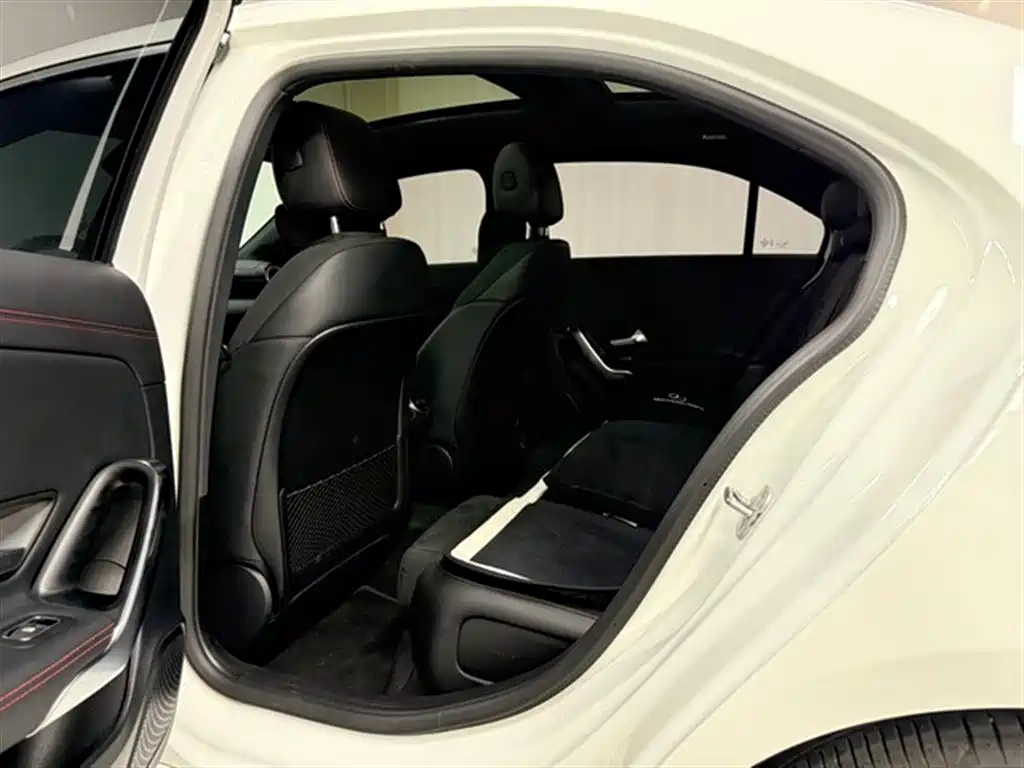 MERCEDES-BENZ A CLASS