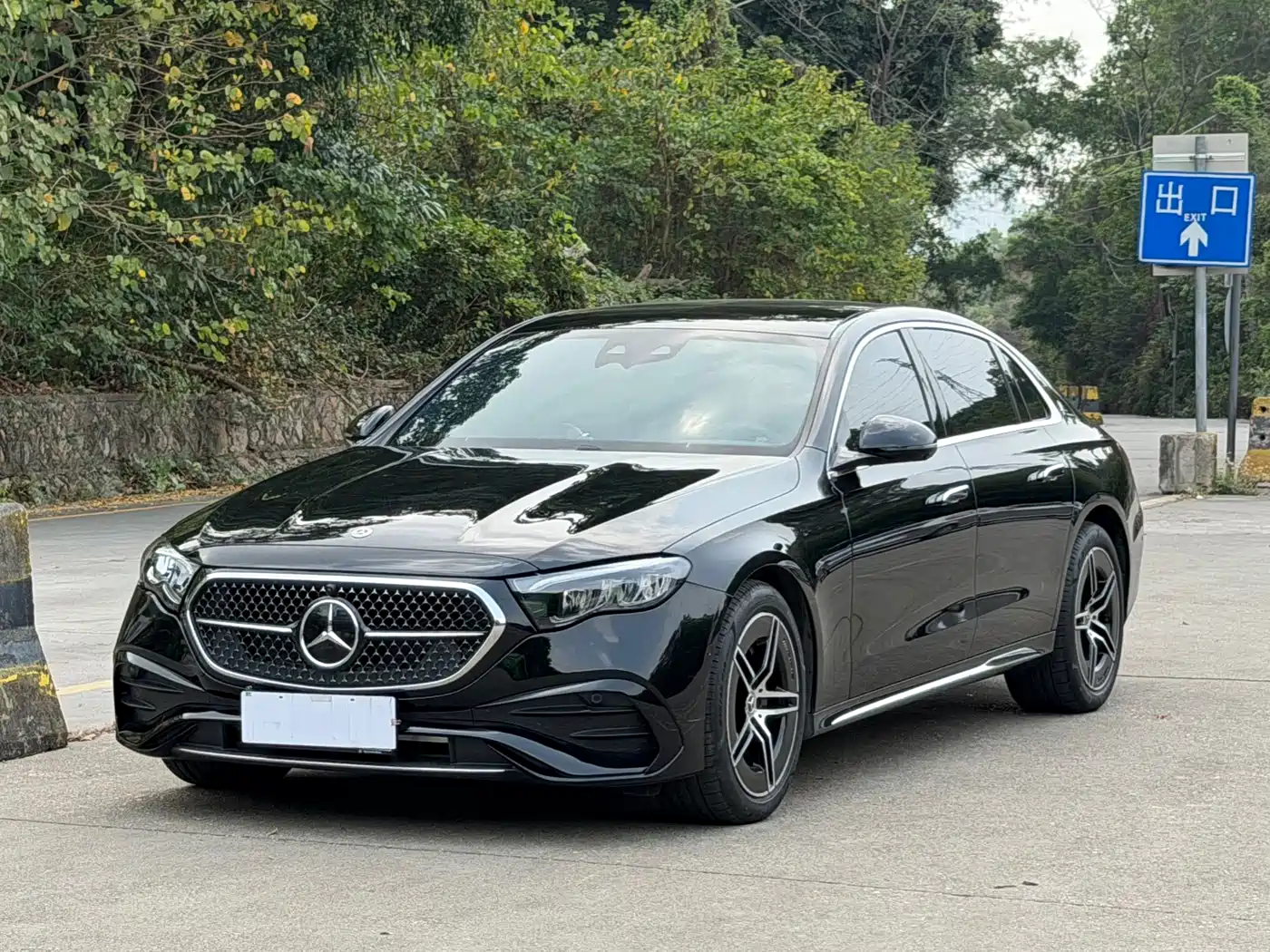 Mercedes-Benz E-Class 2025 Facelift E 300 L Luxury Sport