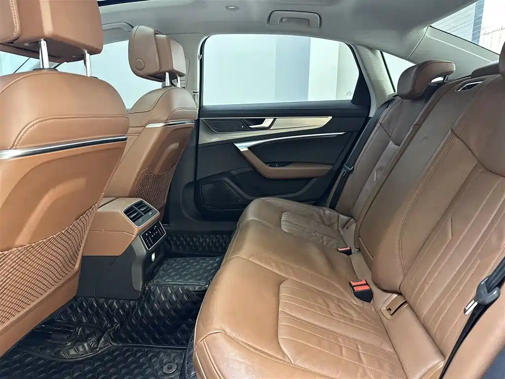 Audi A6L 2019 45 TFSI Premium Elegance фото 6