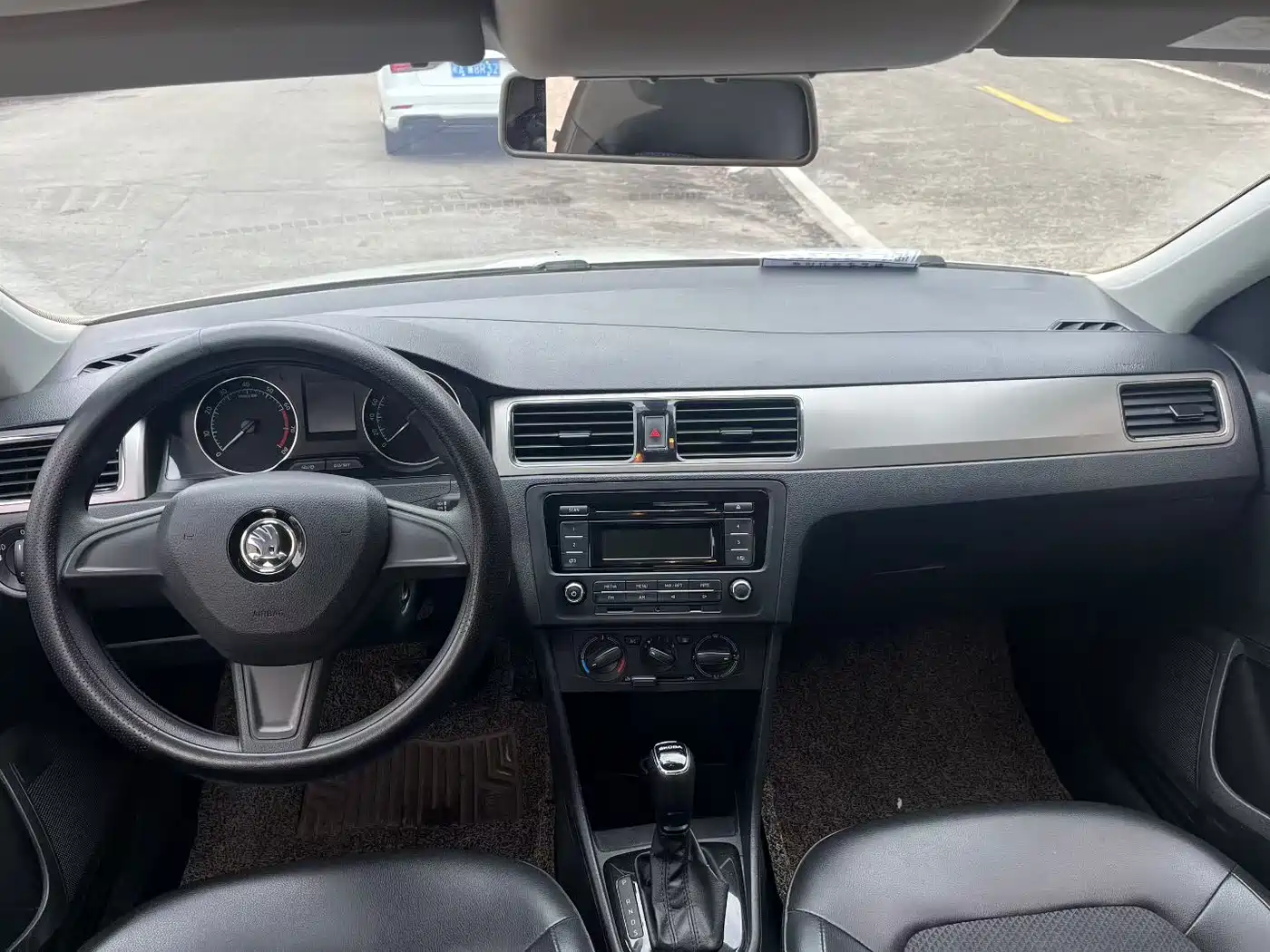 Škoda Skoda Rapid Spaceback 2014 1.6L Automatic乐享版 фото 6