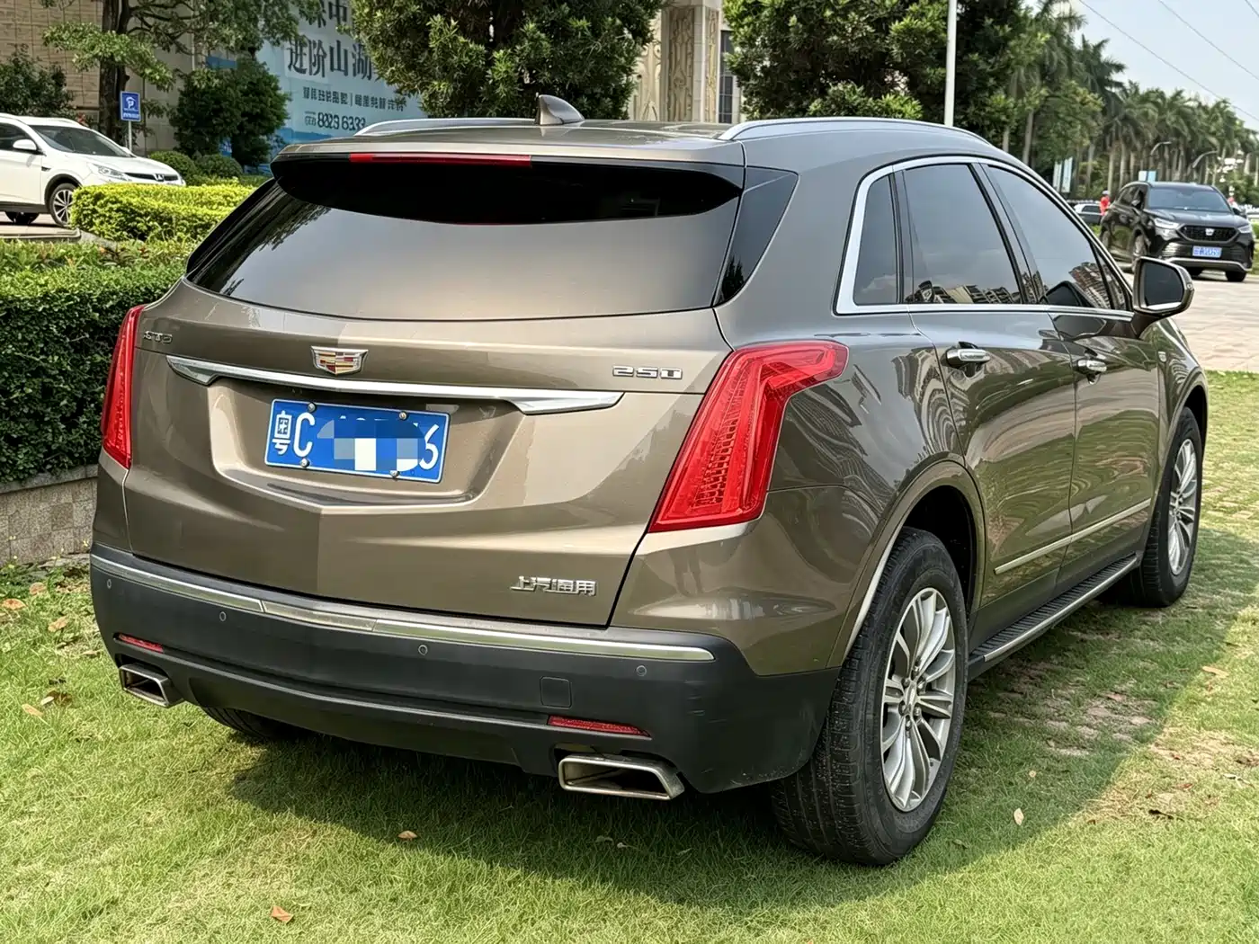 Cadillac XT5 2016 25T Luxury Model фото 9
