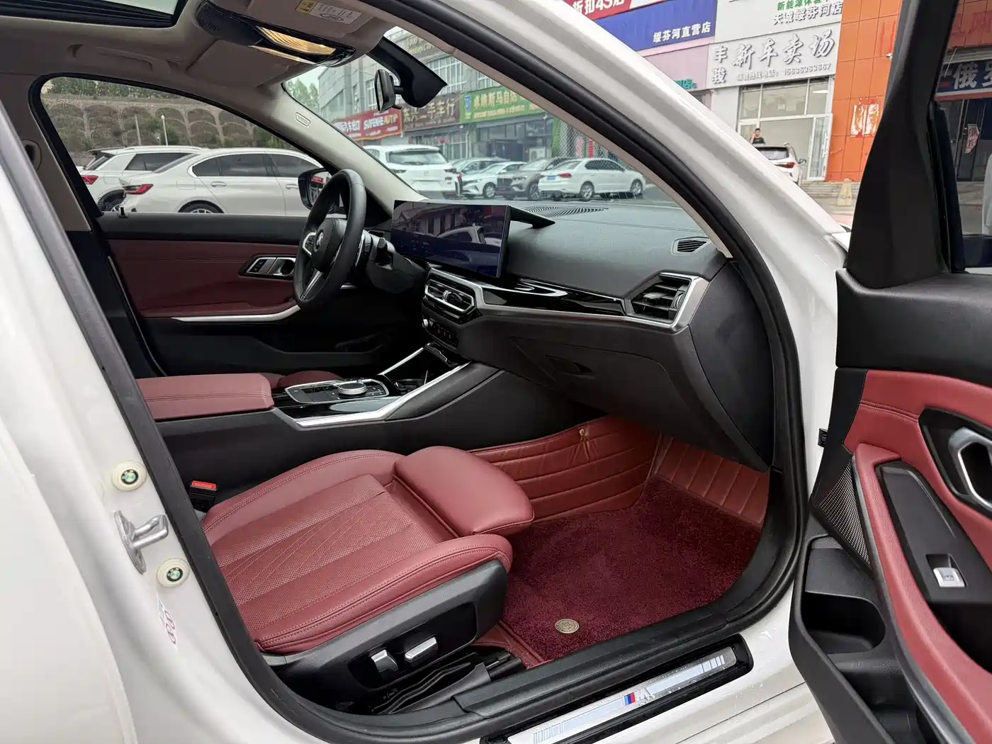 BMW 3 Series 2023 320Li M Sport Package фото 9