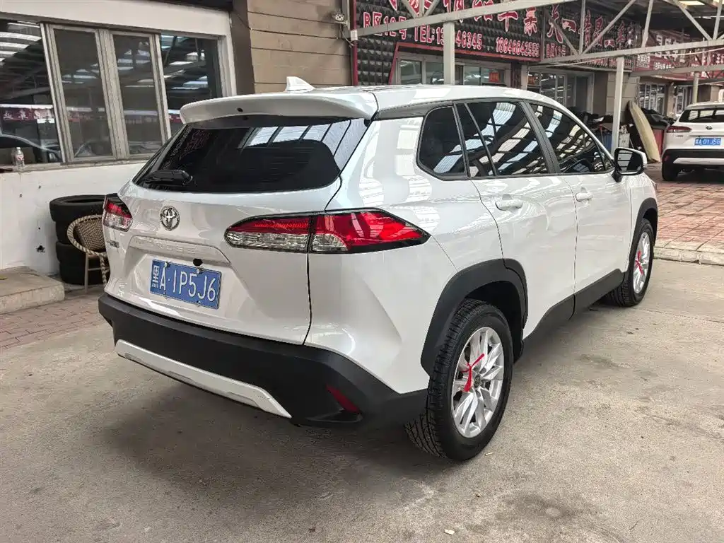 Toyota Corolla Cross 2023 2.0L Pioneer Edition фото 6