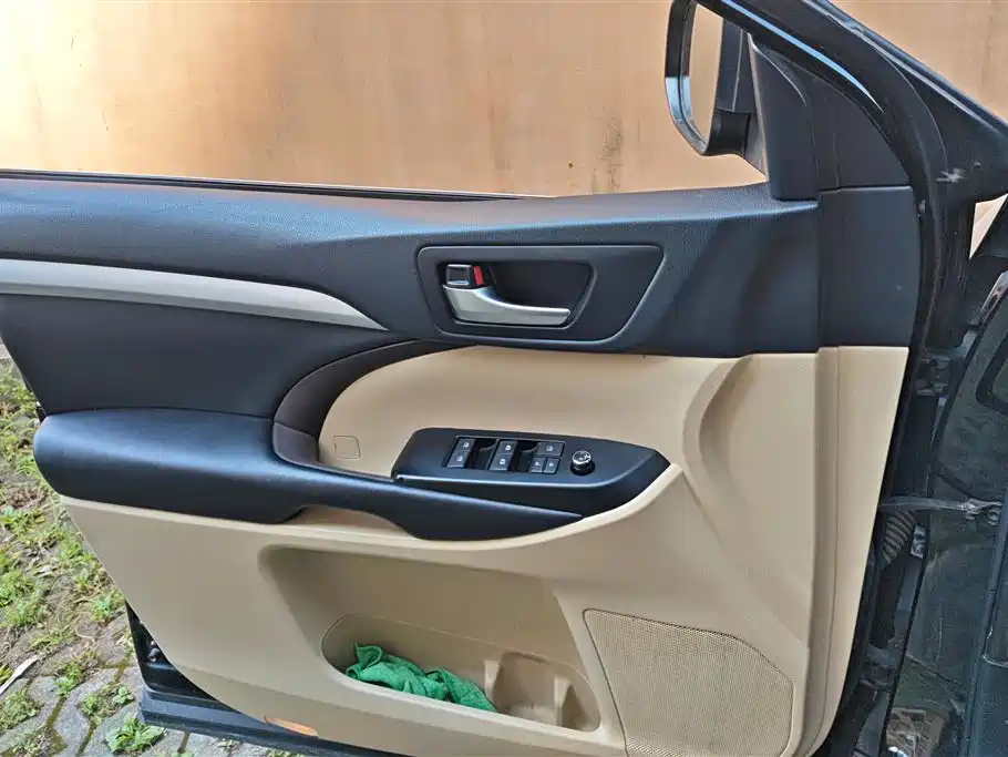 Toyota Highlander 2018 2.0T 2WD Elite 5-Seater China VI фото 7