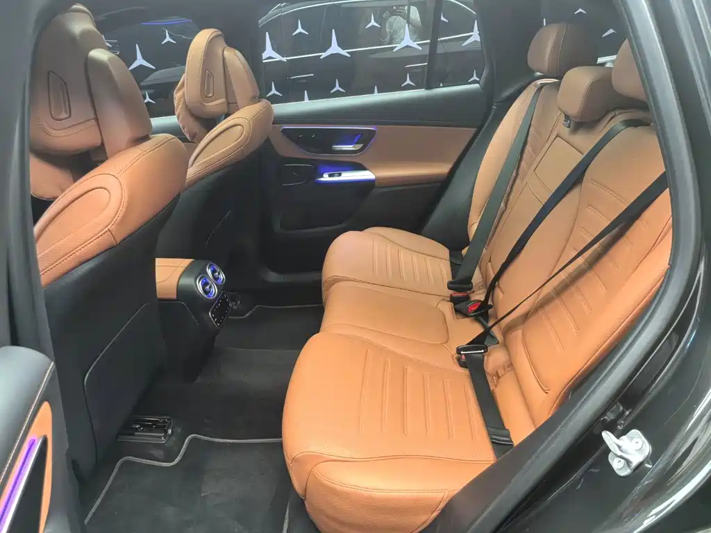 Фото 9 - Mercedes-Benz GLC