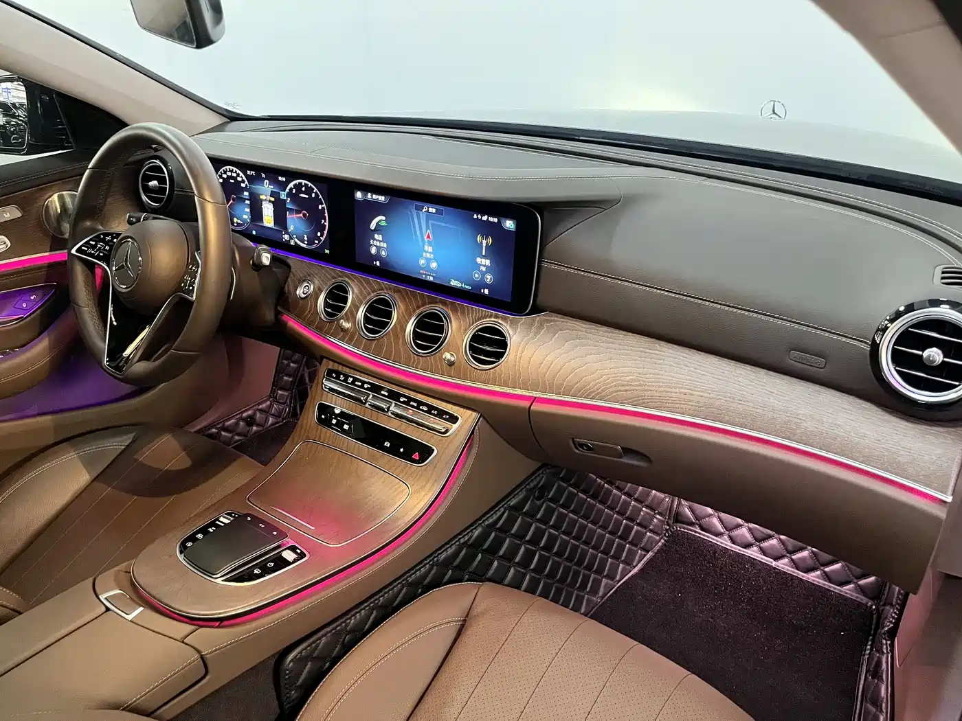 Mercedes-Benz E-Class, миниатюра 7