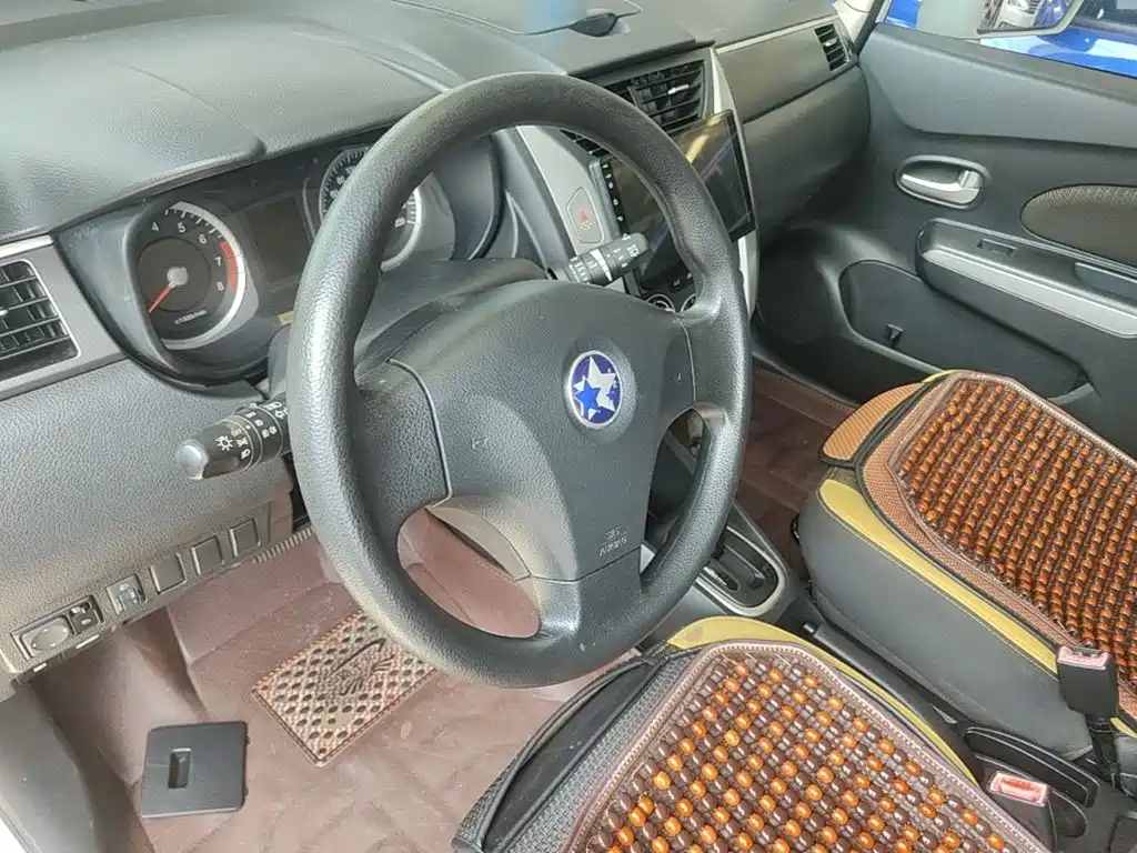 Venucia R50X 2014 2013 1.6L Automatic