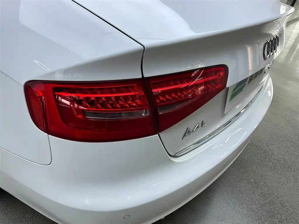 Audi A4L 2016 35 TFSI Automatic Standard фото 30