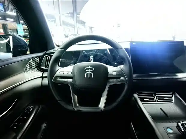 BYD Song Pro New Energy 2025 2nd Generation Smart Drive Edition DM-i 75KM Leading Type фото 3