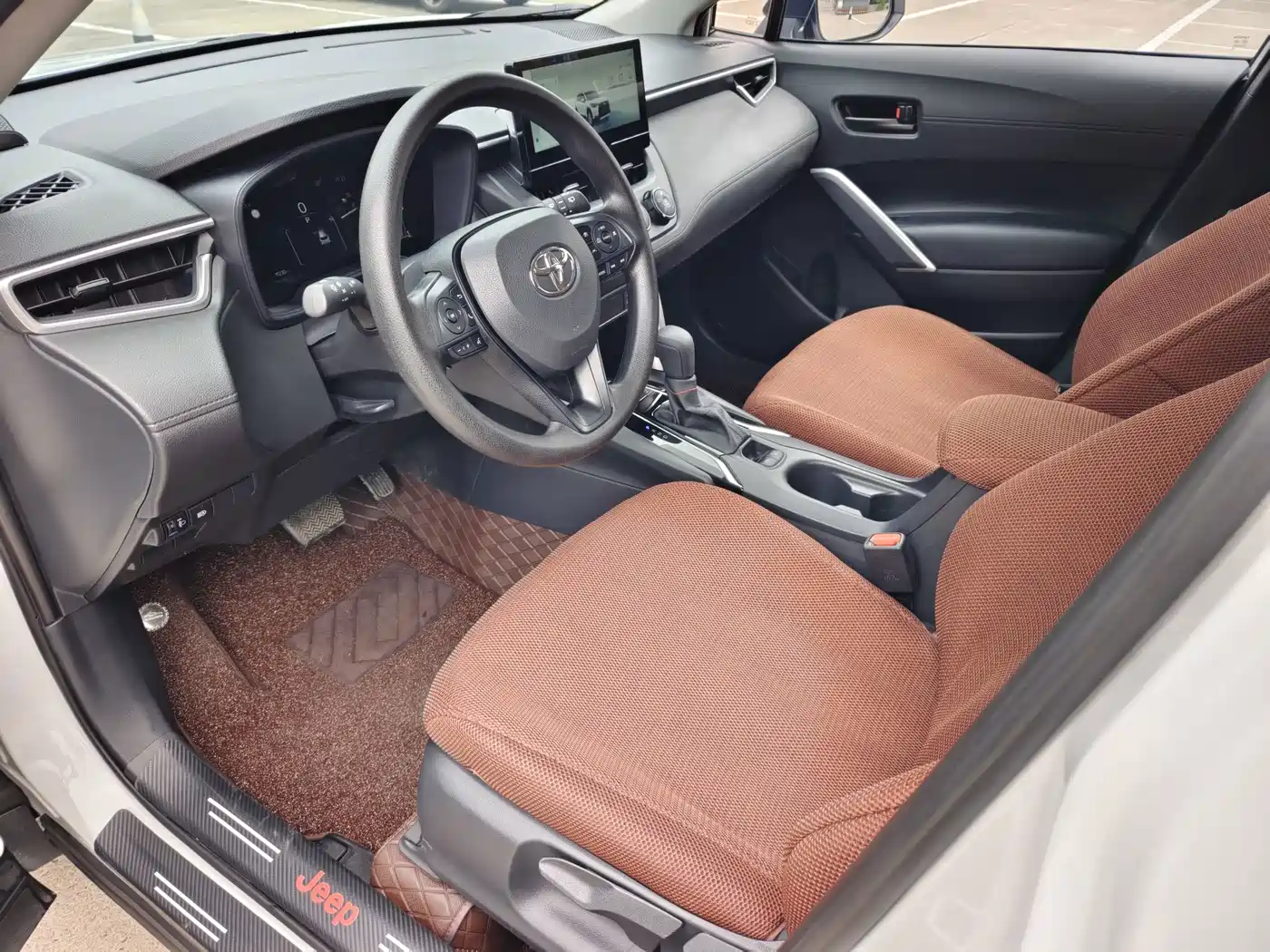 Toyota Corolla Cross 2025 2024 Model 2.0L Pioneer Edition