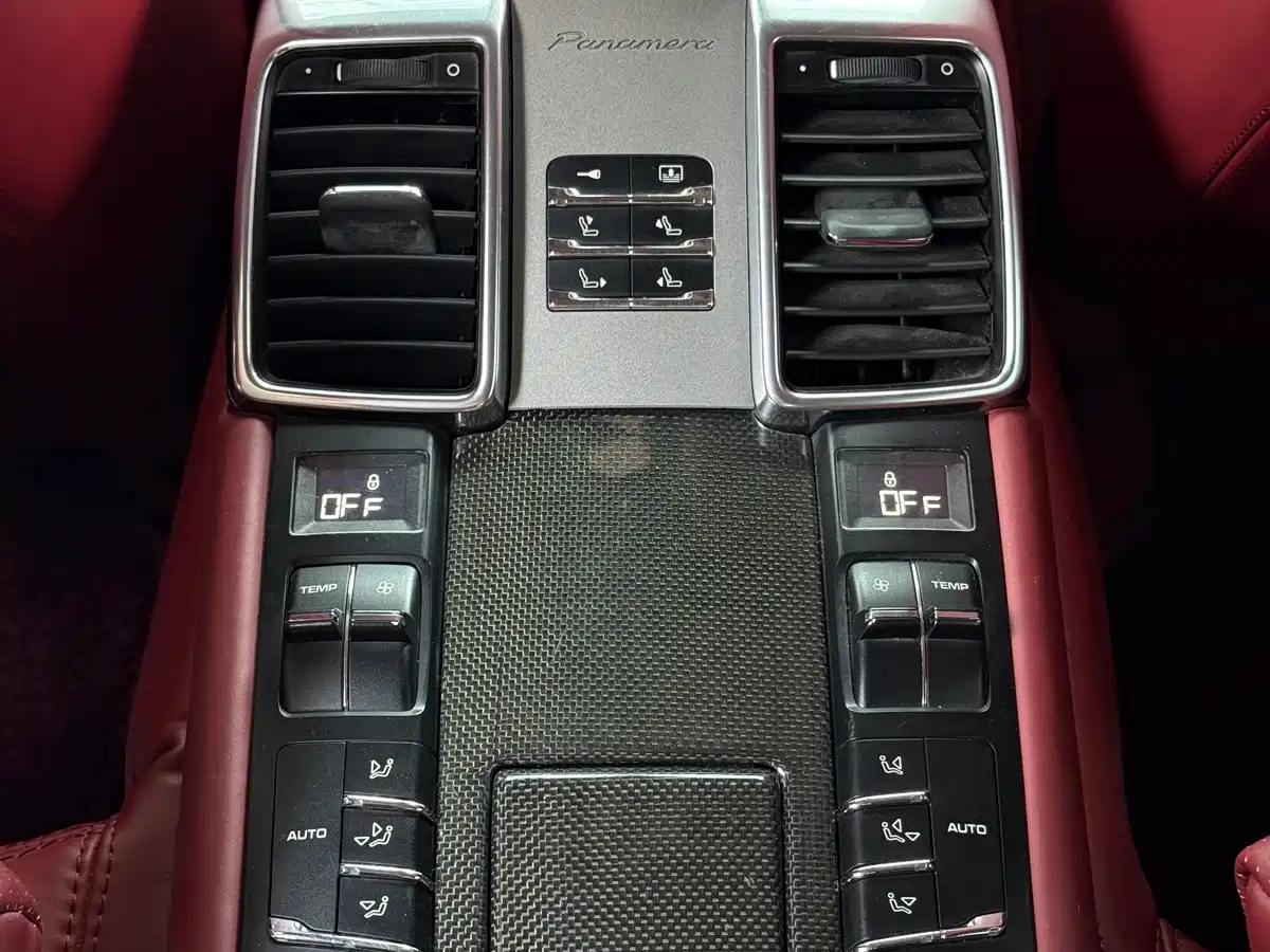Porsche Panamera 2010 Model Panamera 4S 4.8L фото 16