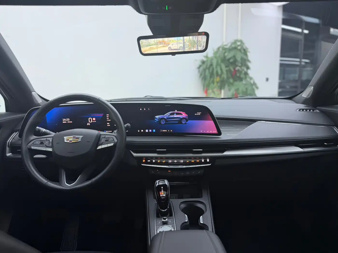 Cadillac XT4 2025 2024 28T 2WD Premium