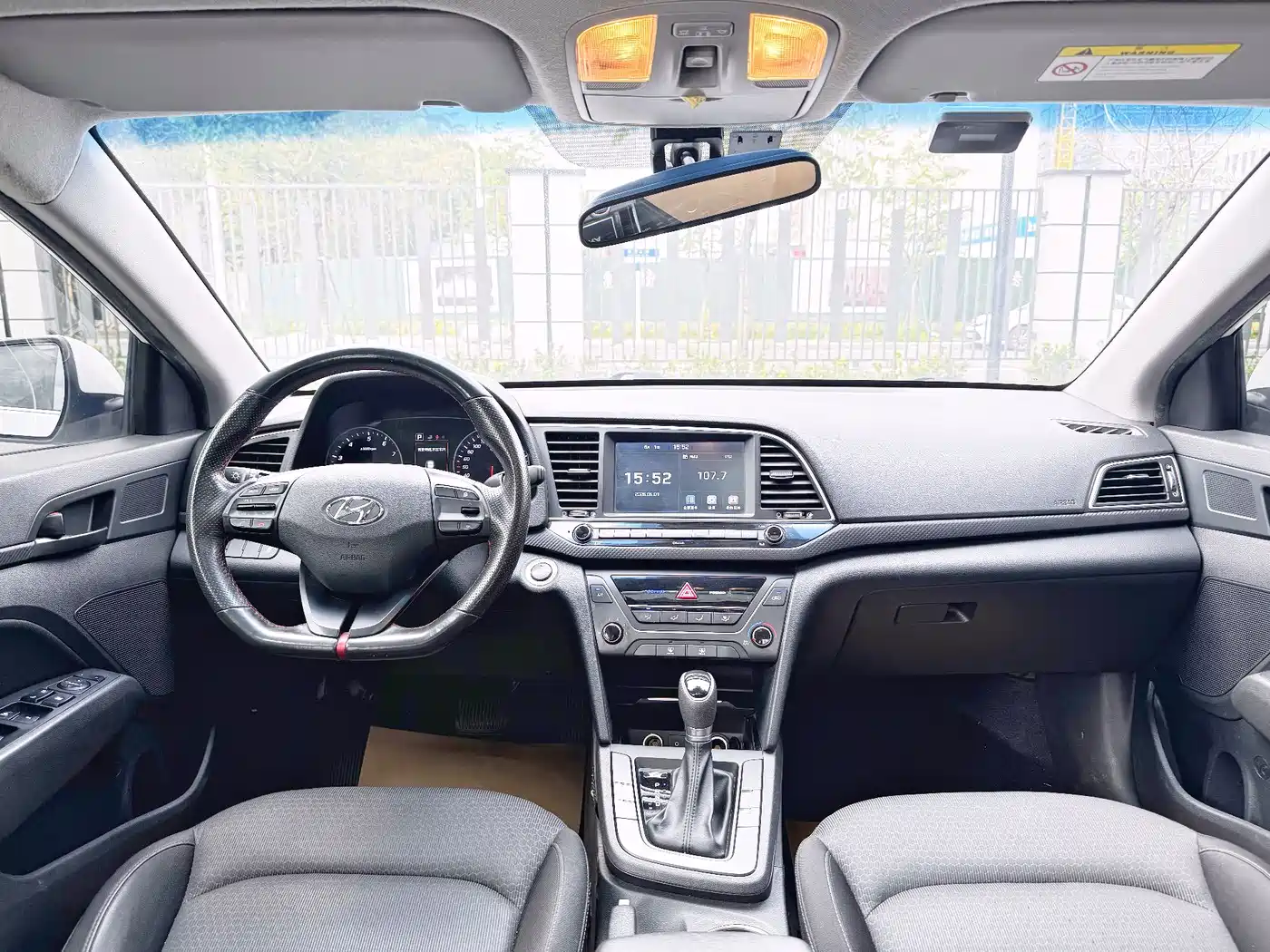 Hyundai Elantra 2018 1.4T DCT Dynamic·Vitality Model фото 11