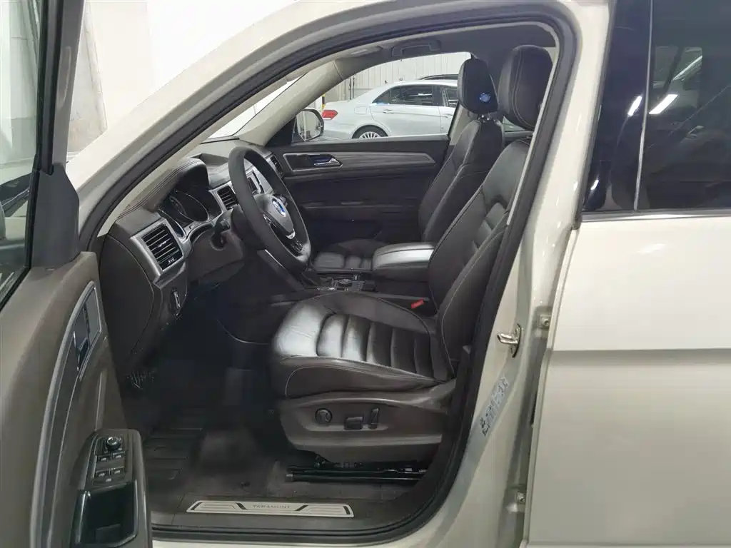 Volkswagen Teramont 2017 380TSI 4WD Luxury Edition фото 10