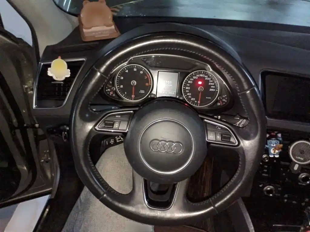 Audi Q5 2015 40 TFSI Technology фото 3