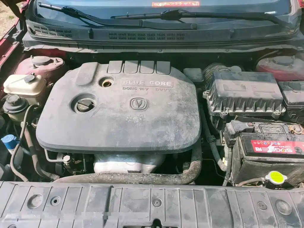 Фото 3 - Changan Eado