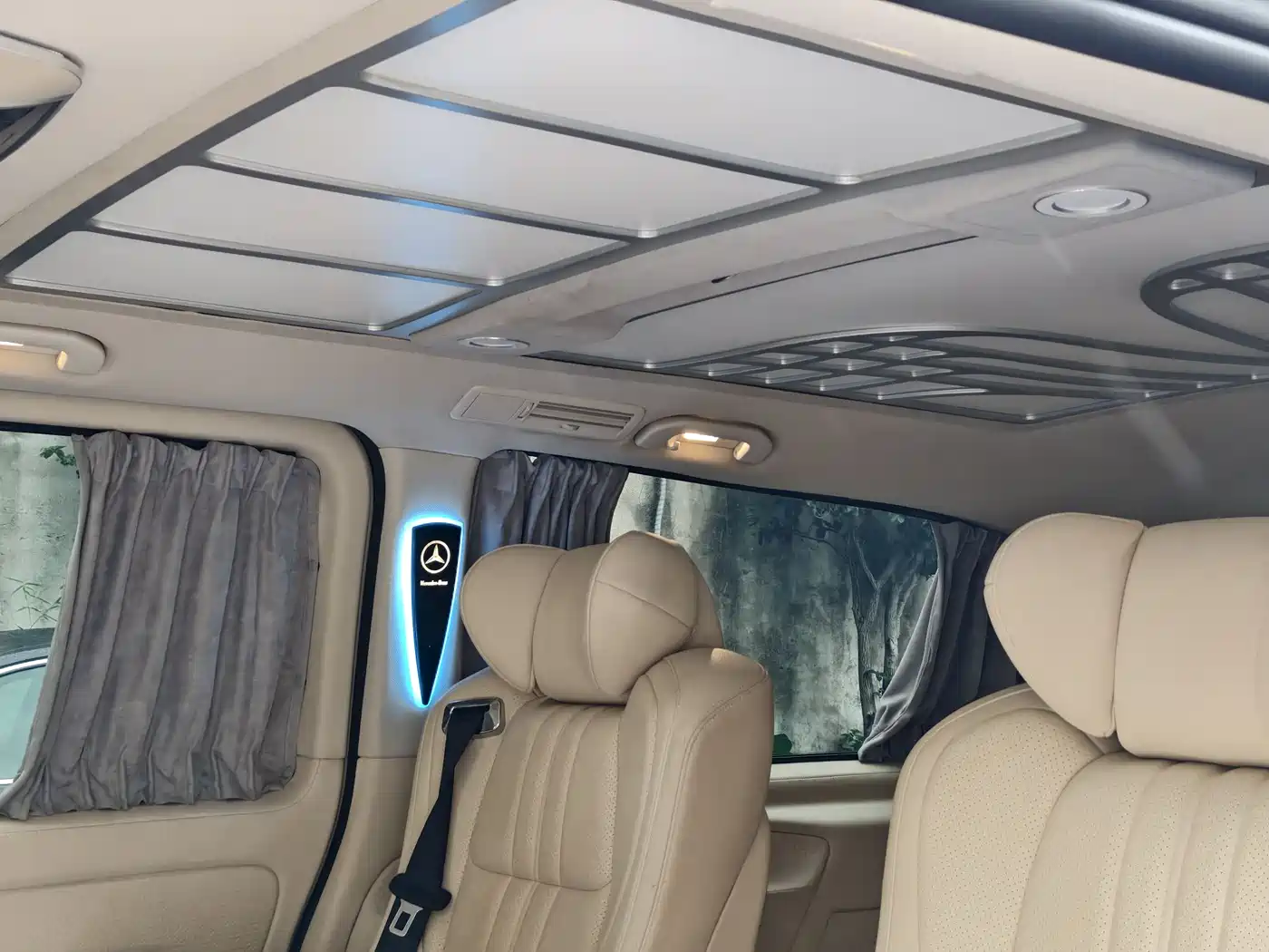 Mercedes-Benz Vito 2021 2.0T Business Edition 7-seater фото 22