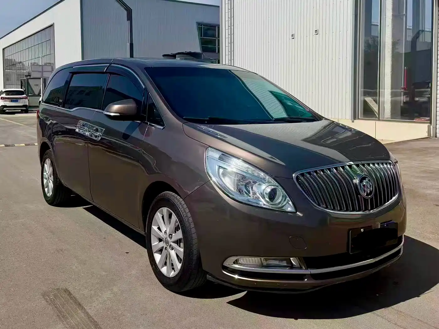 Buick GL8 2014 2.4L CT Luxury Business Comfort фото 3