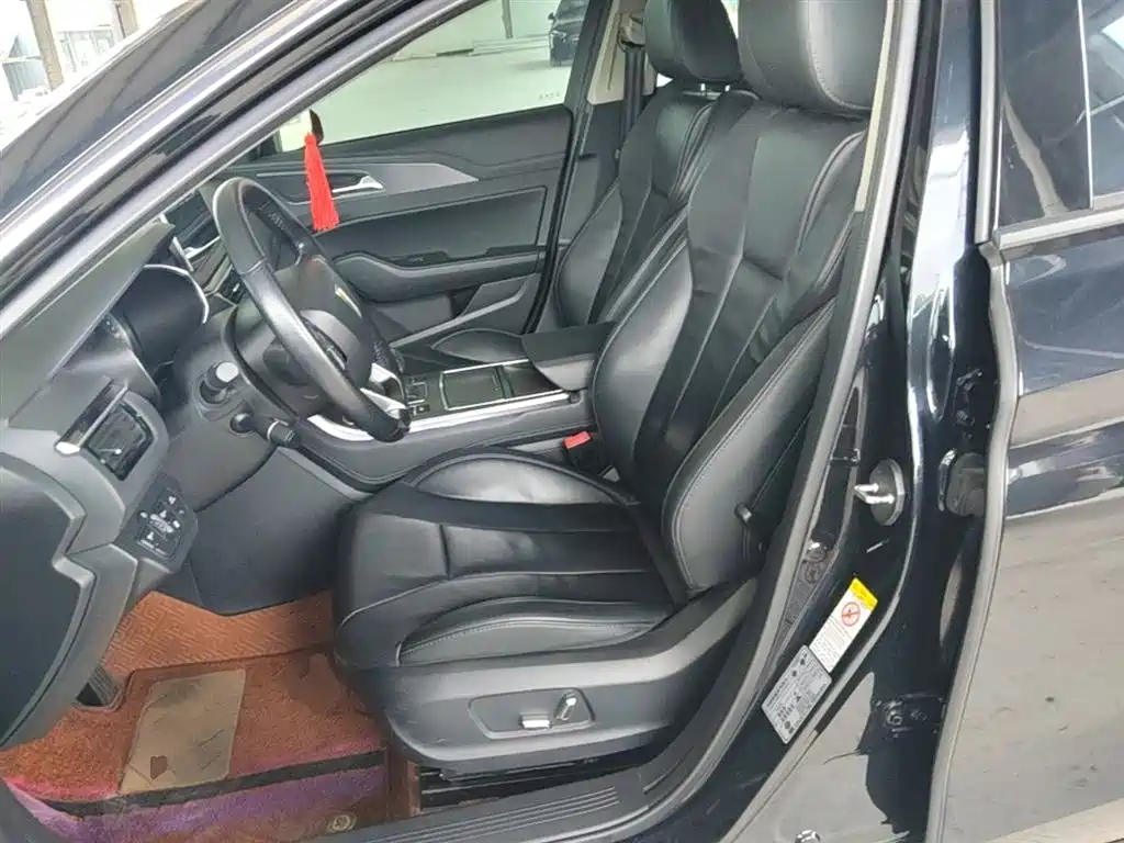 Hongqi H5 2020 1.8T Automatic Smart Connection Qi Enjoy Edition фото 7