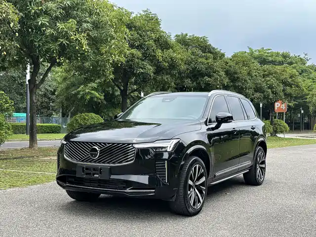 Volvo XC90 Plug-in Hybrid 2025 Facelift T8 Smart Premium Luxury 7-seater