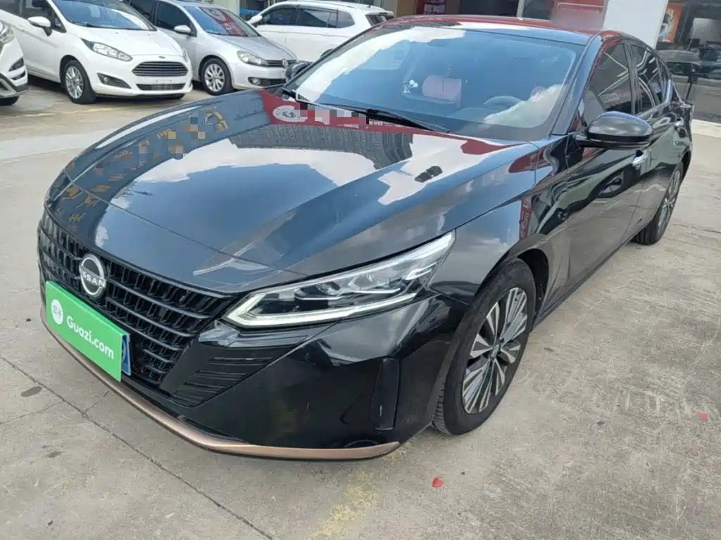 Nissan Teana 2025 2024 2.0L SV Black Gold Edition