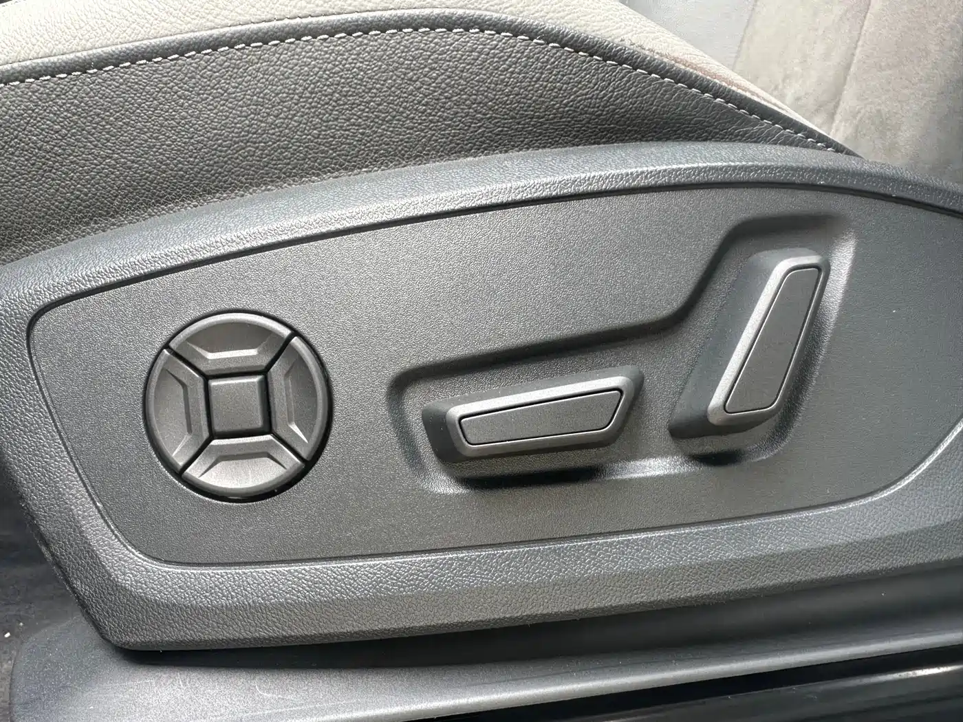 Audi Q3 2022 35 TFSI Fashion Dynamic фото 12