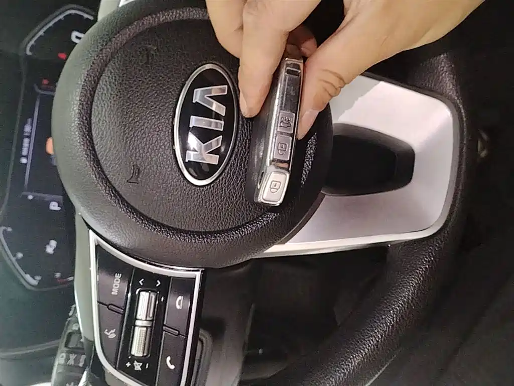 Kia K3 2019 1.5L CVT Smart Connect Edition фото 9