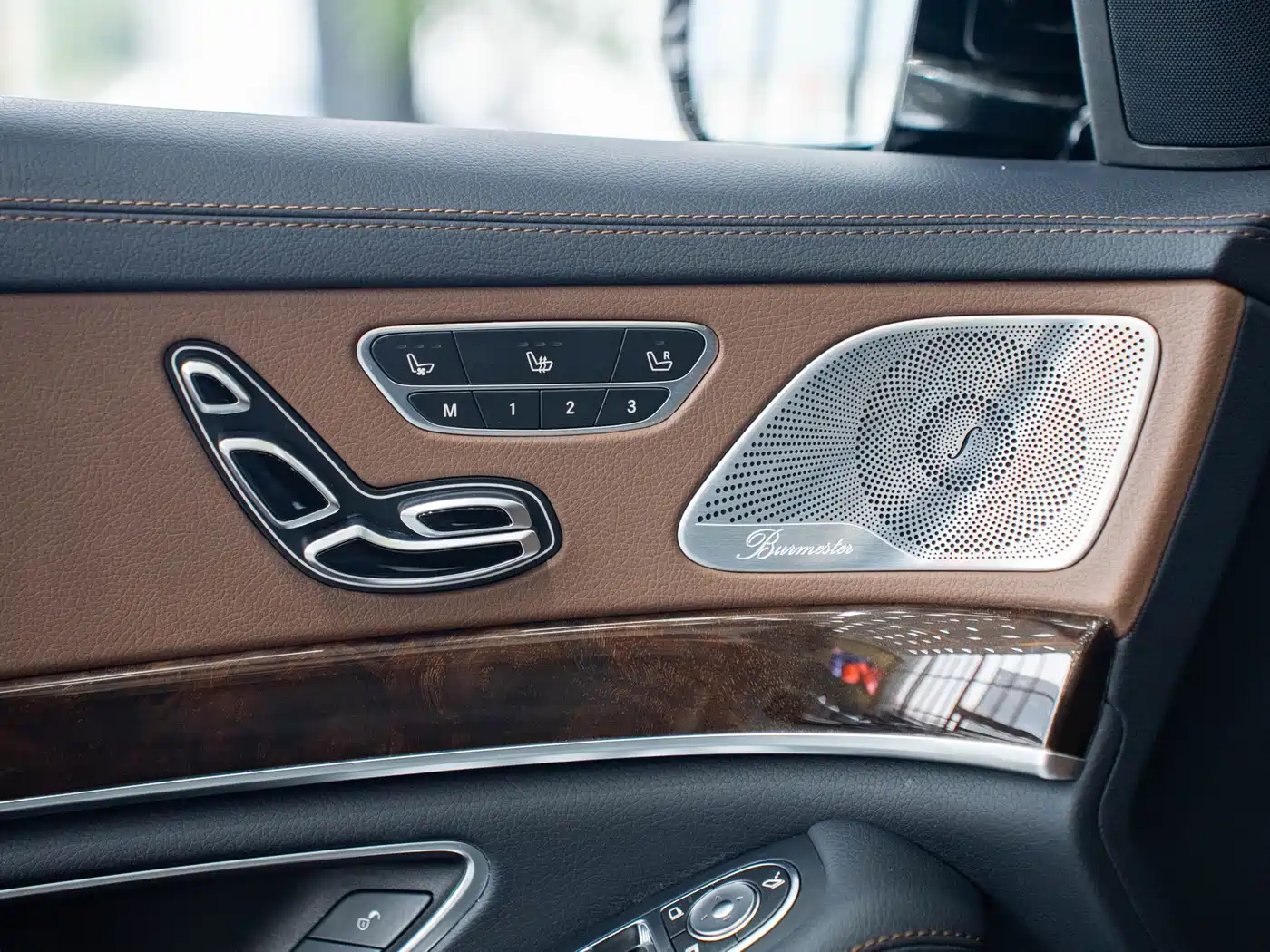 Mercedes-Benz S-Class 2020 S 350 L Premium Edition Collector's Version фото 21