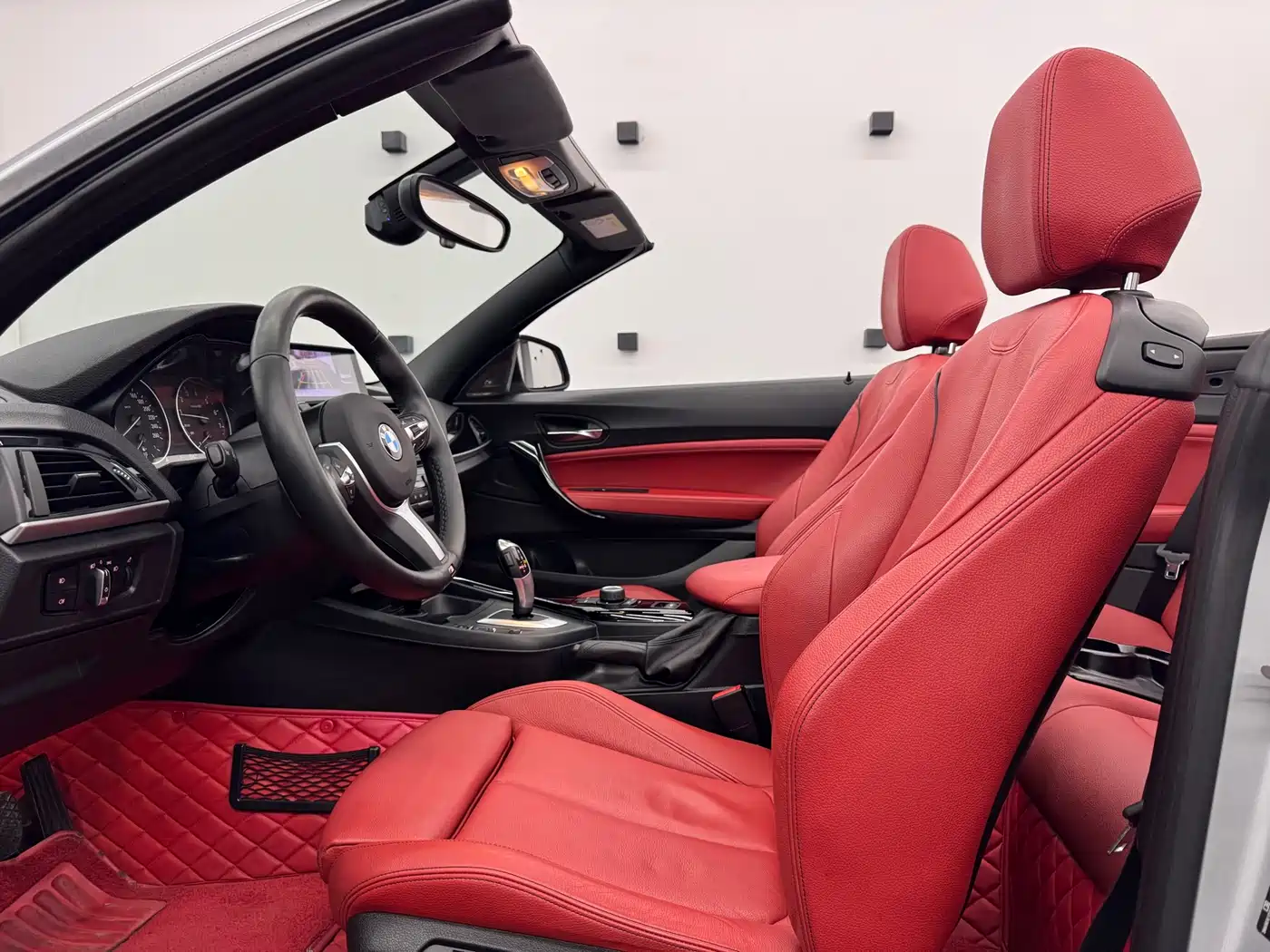 BMW 2 Series (Import) 2017 220i Convertible Coupe Leading фото 4