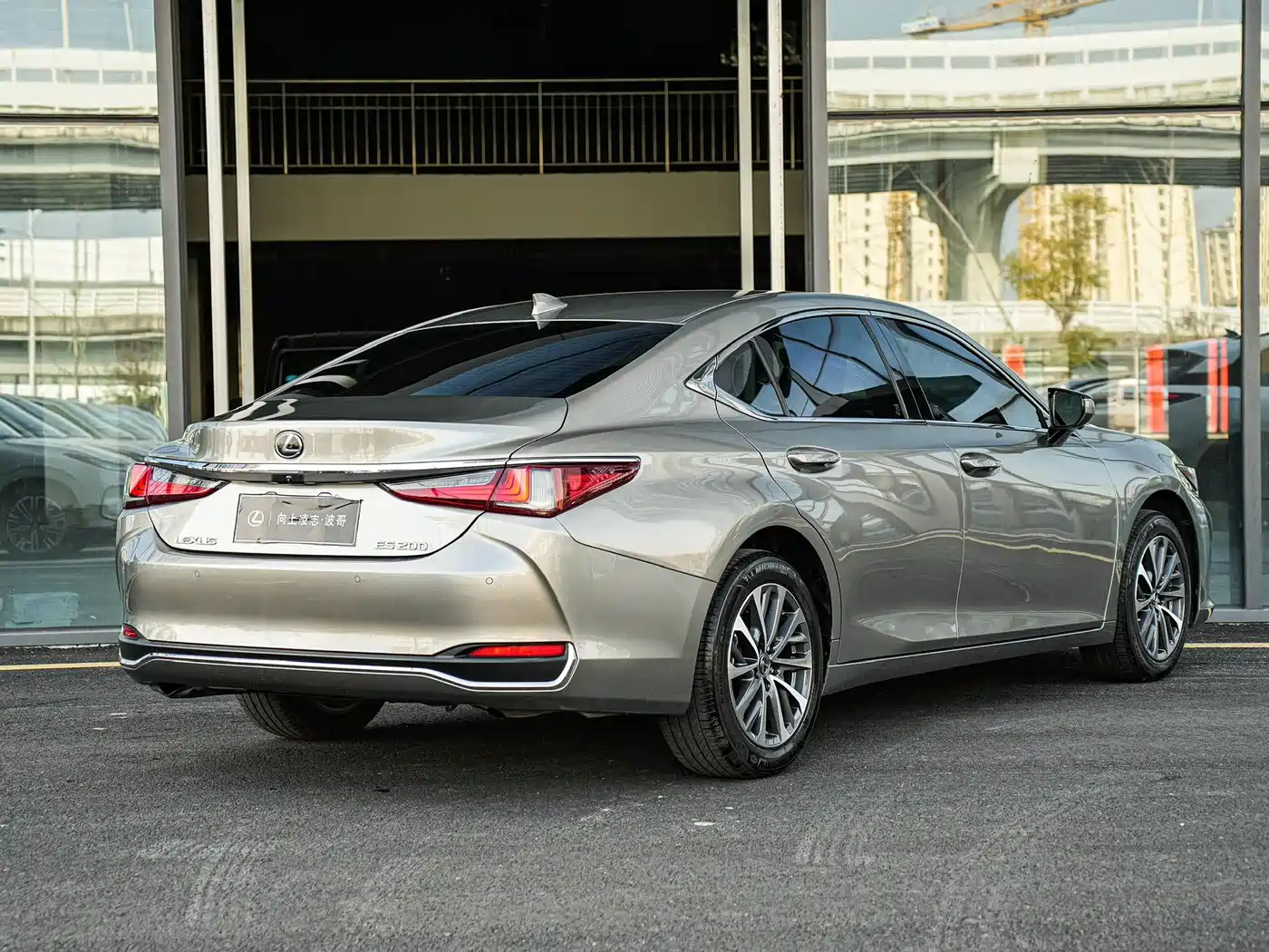 Lexus ES 2024 200 Premium Edition фото 4