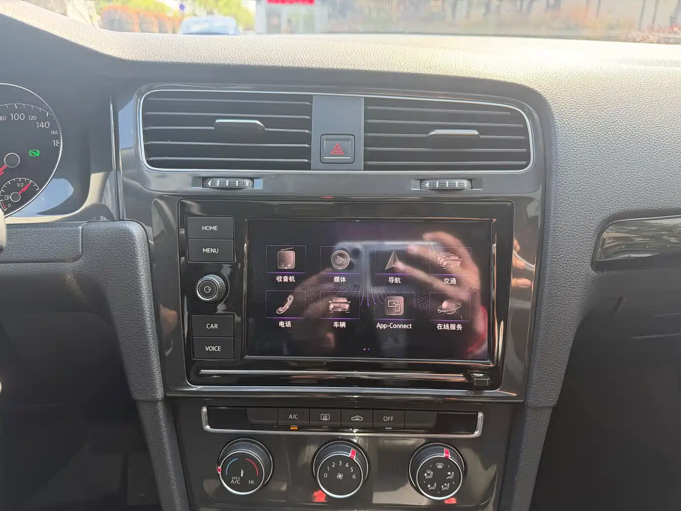 Volkswagen Golf 2019 280TSI DSG Comfort China VI фото 12