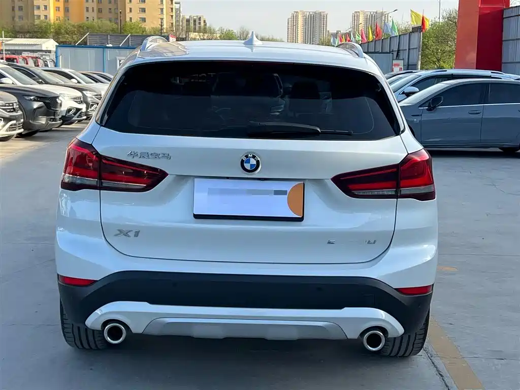 BMW X1 2022 sDrive20Li Fashion фото 7