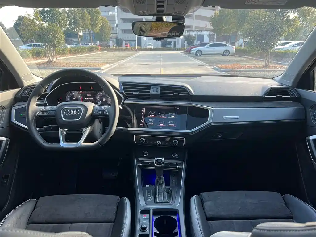 Audi Q3 2023 35 TFSI Fashion Dynamic (1.4T) фото 10
