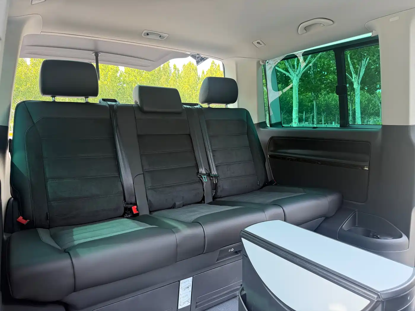 Volkswagen Multivan 2018 2018 2.0TSI 4WD Premium Edition 7-Seater