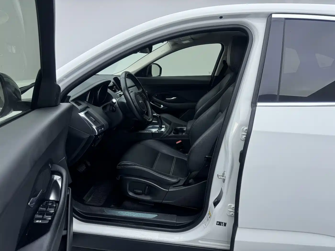 Jaguar E-PACE 2018 2018 Model P200 S China V