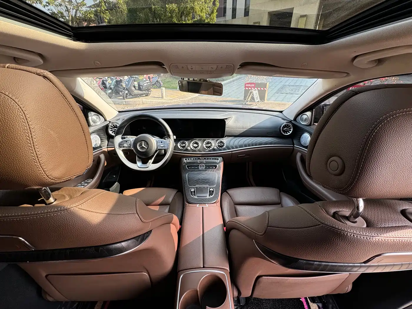 Mercedes-Benz E-Class 2019 E 200 L Sport 4MATIC фото 9