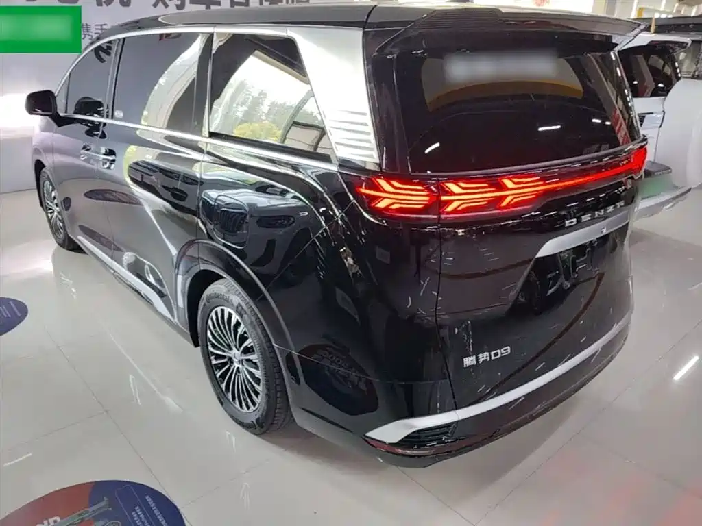 Denza D9 2022 DM-i 970 AWD Flagship фото 5