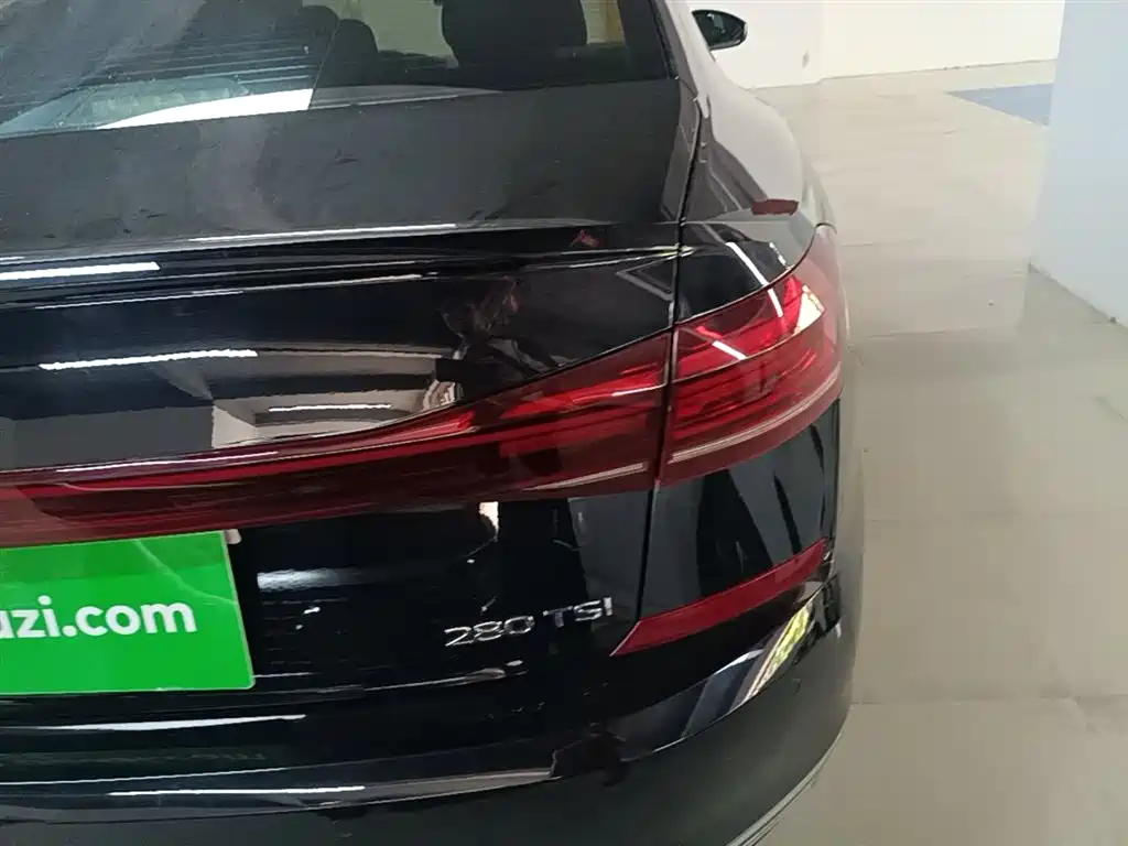 Volkswagen Passat 2023 Facelift 280TSI Business Edition фото 8