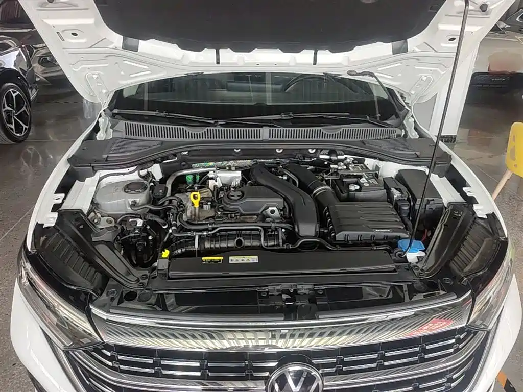 Volkswagen Sagitar 2023 300TSI DSG Surpassing Edition фото 20