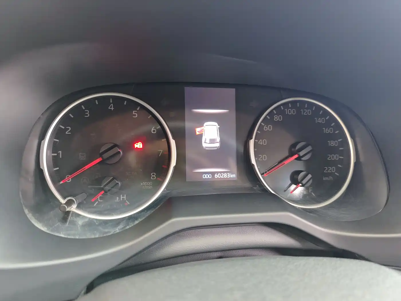 Toyota Wildlander 2023 2.0L CVT FWD LE фото 12
