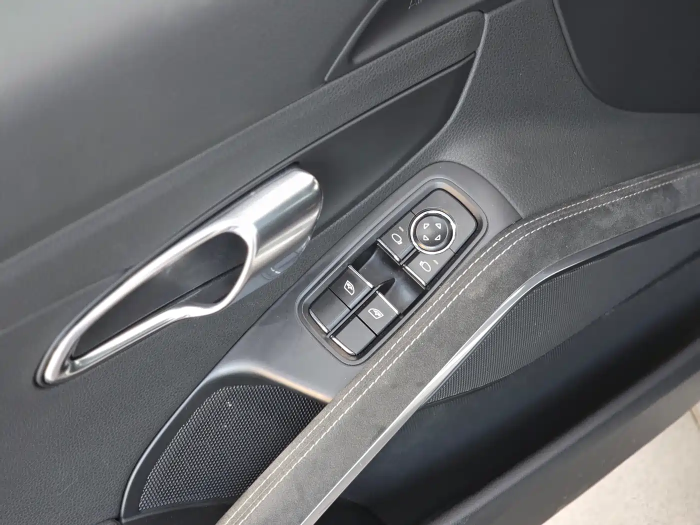 Porsche 911 2013 GT3 3.8L фото 21