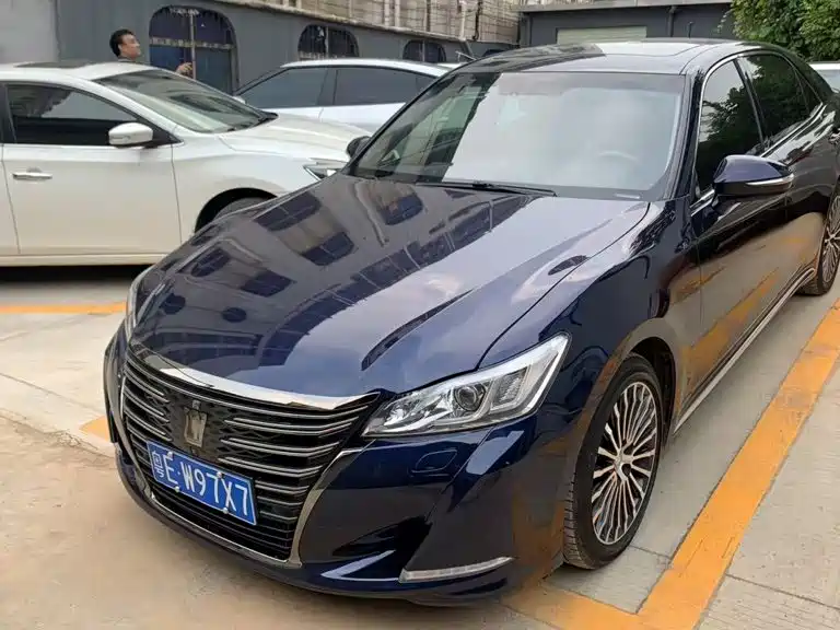 2019 Toyota Crown