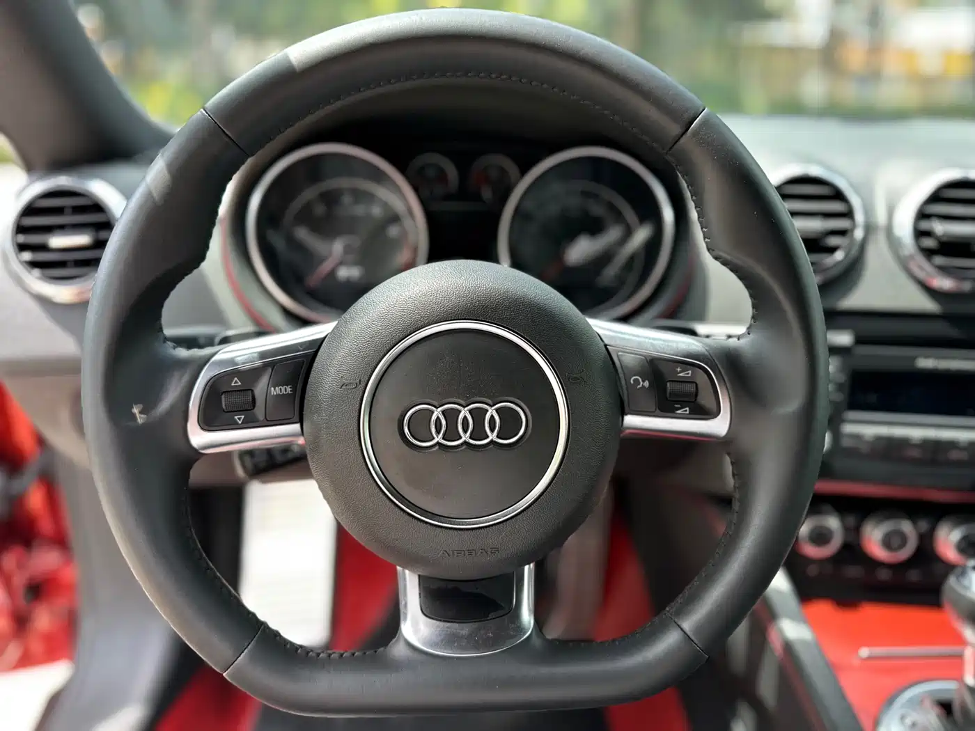 Audi TT 2013 TT Coupe 45 TFSI Colorful Fantasy Edition фото 10