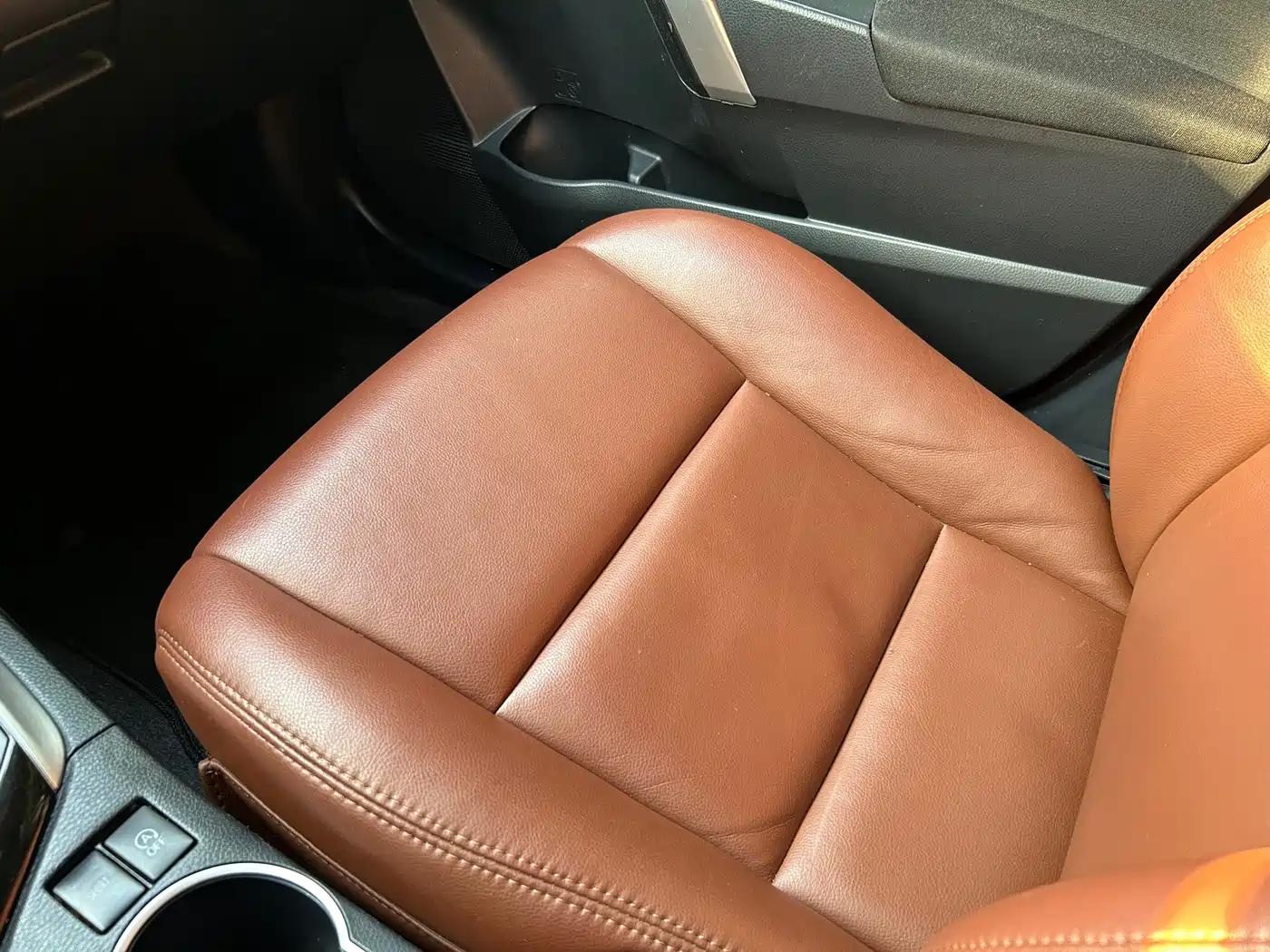 Toyota Levin 2017 Facelift 185T CVT Elite (China V) фото 15