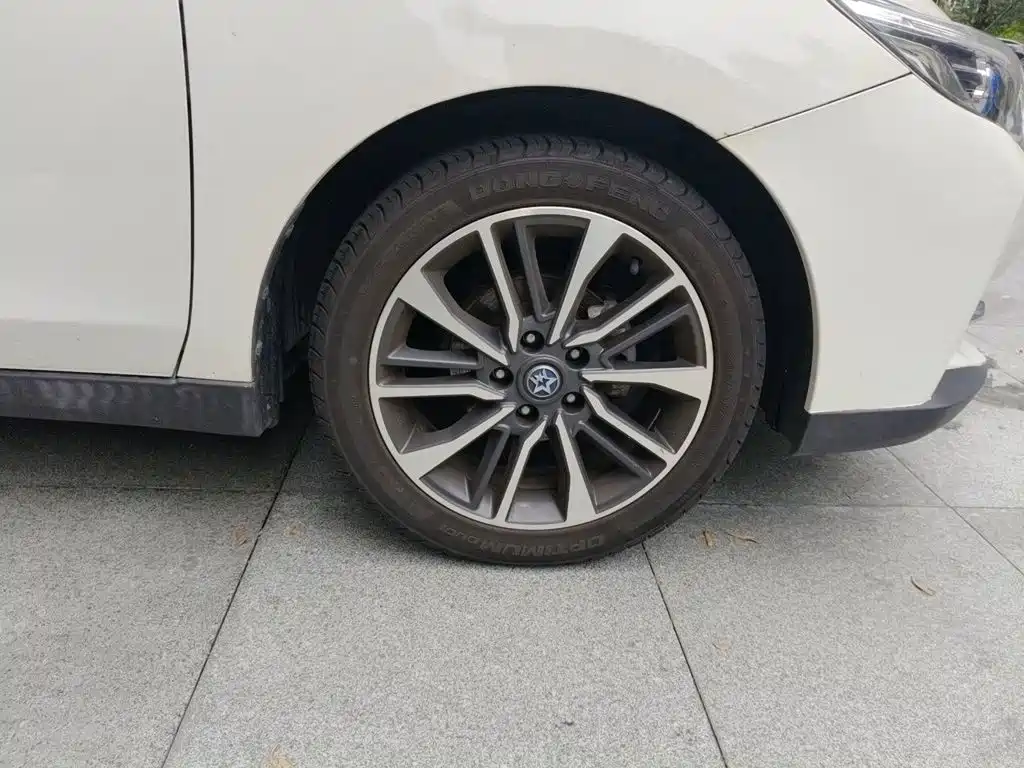 Venucia D60 2017 2018 1.6L CVT Smart Connection Luxury Edition
