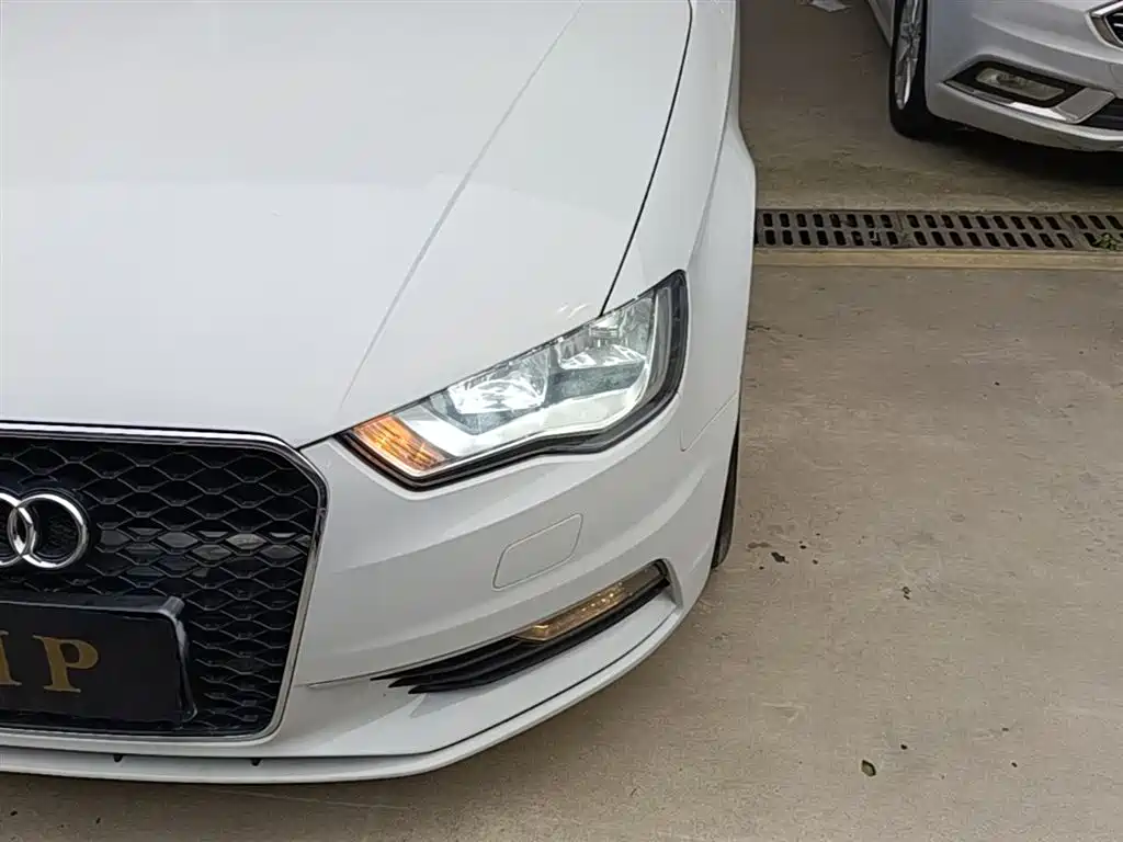 Audi A3 2016 Limousine 35 TFSI Progressive фото 24